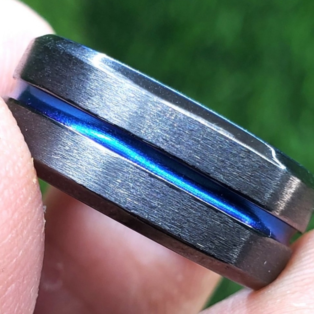8MM NWT Stainless Steel Black with Center Blue Streak Ring, Size 10 - Picture 5 of 8
